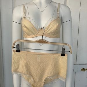 ERES Paris NEW white & cream lace "vintage style" lingerie set size 32C & US 8